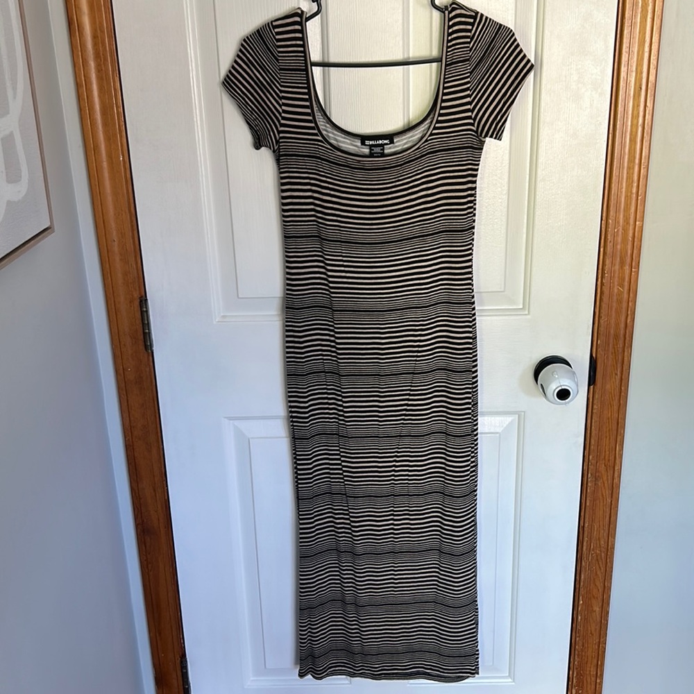 Black & tan striped Billabong dress